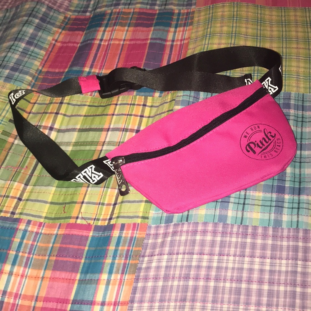 VS PINK FANNY PACK